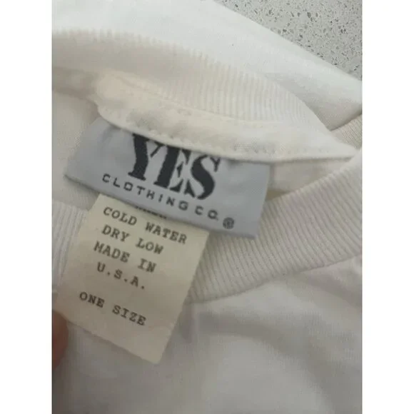 YES Clothing Co. Vintage 90s Y2K Fairy Neon Butterfly Crop T-Shirt One Size - Picture 3 of 11